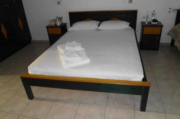 Pinelopi Apartments Jeorjúpoli Kültér fotó